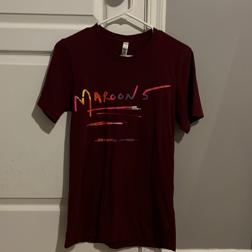 Maroon five tshirt